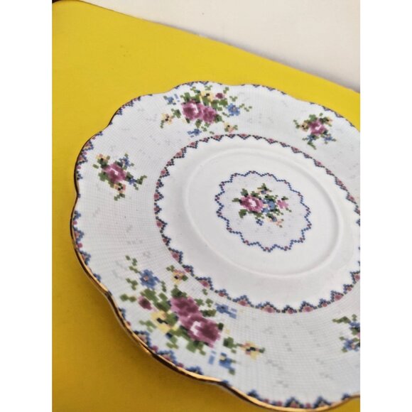 Royal Albert Petit Point Large Gravy Boat with Underplate 1970's - Picture 8 of 13